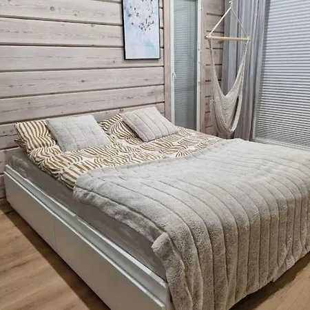 בית נופש Unique Log House With A Hot Tub Cozy Log רובניימי